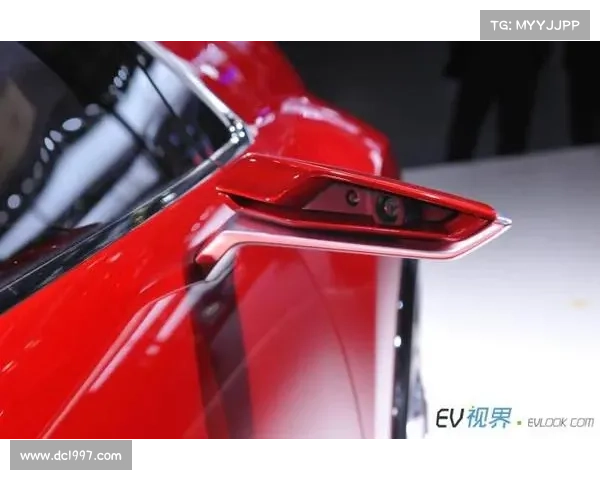 三菱XR-PHEV II概念车 于上海车展亮相 三菱XR-PHEV II概念车 于上海车展亮相